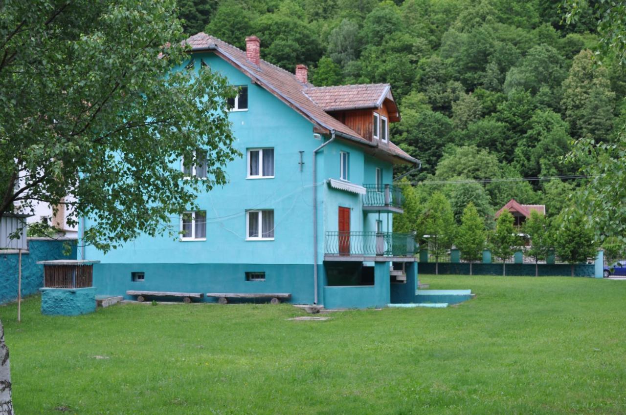 Hotel Casa Verde Rîu de Mori Esterno foto