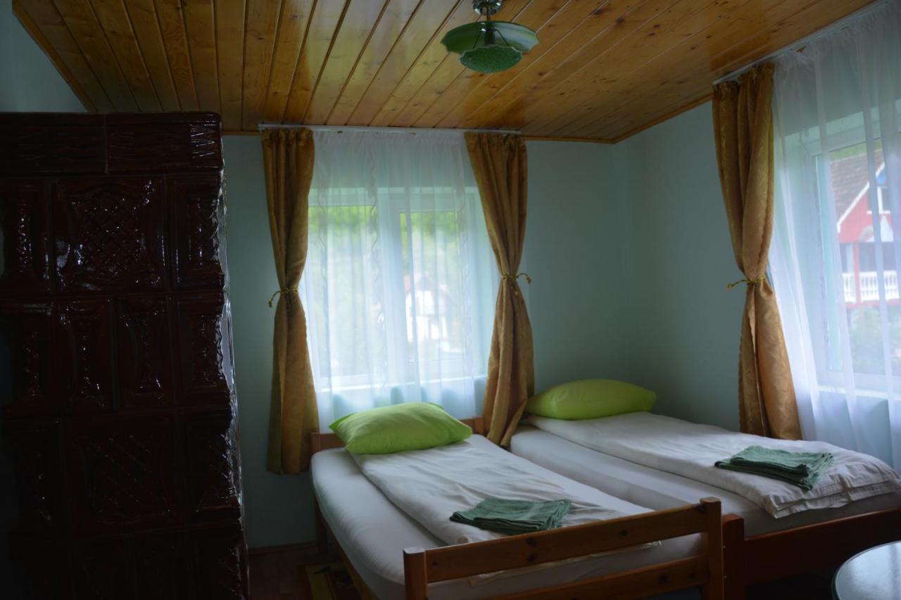 Hotel Casa Verde Rîu de Mori Esterno foto